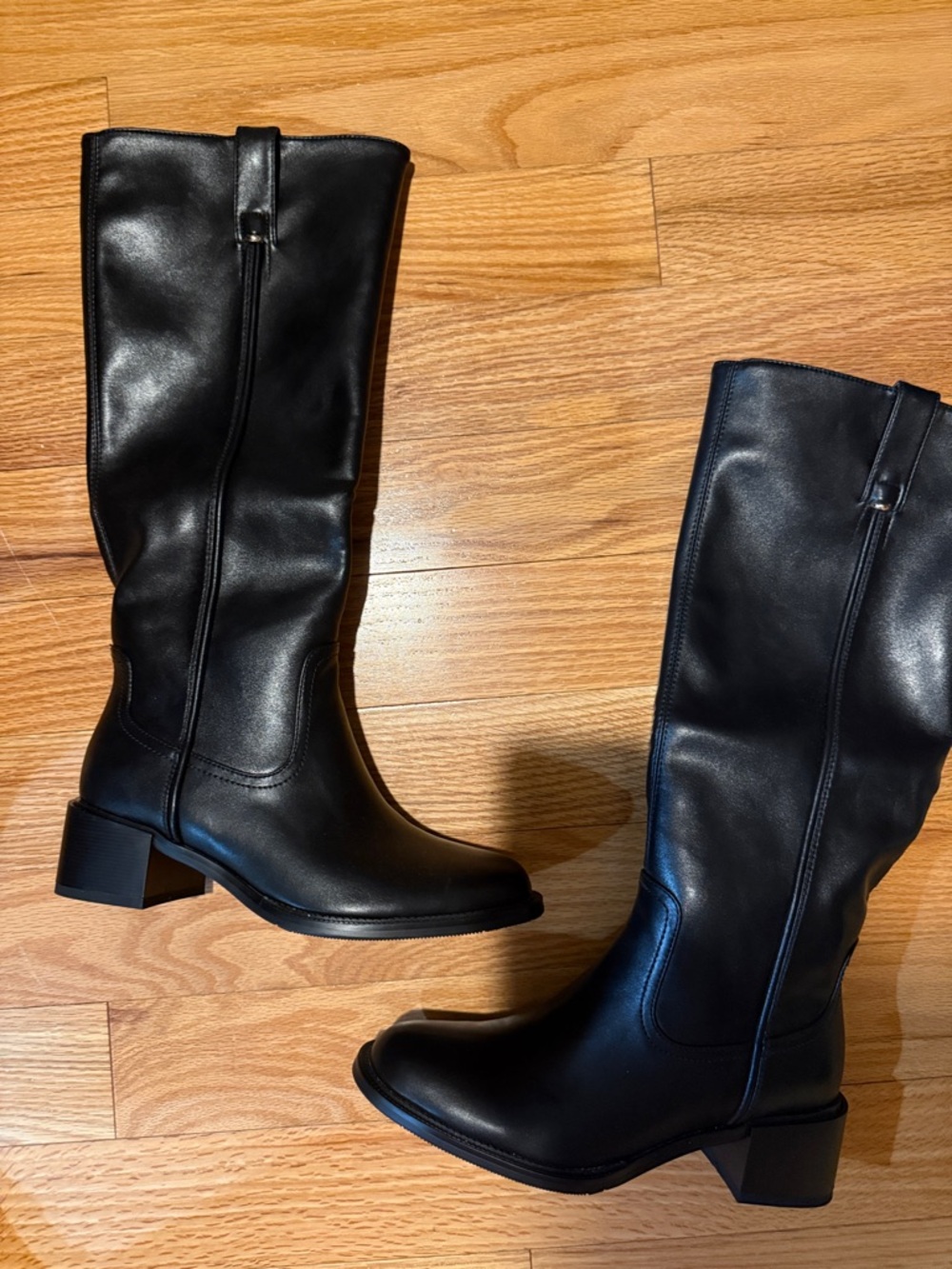 Women's Black Knee-High faux Leather Boots boho rodeo fun sleek goth sexy moto